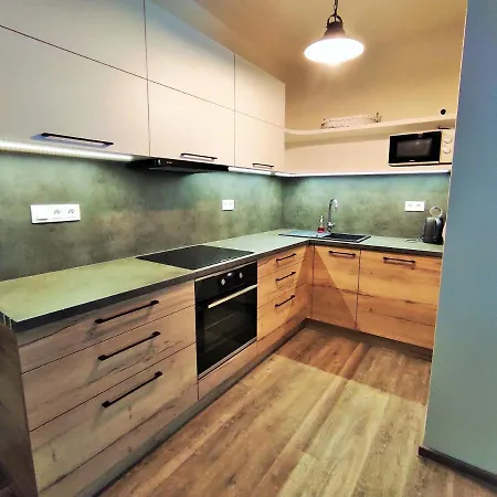 Appartement Ii. *